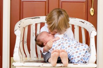 Terapia con hermanos desde la logopedia neonatal